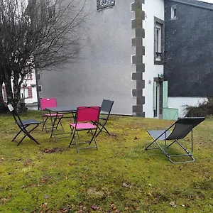 https://quereuilh.hotels-rhonealpes.com